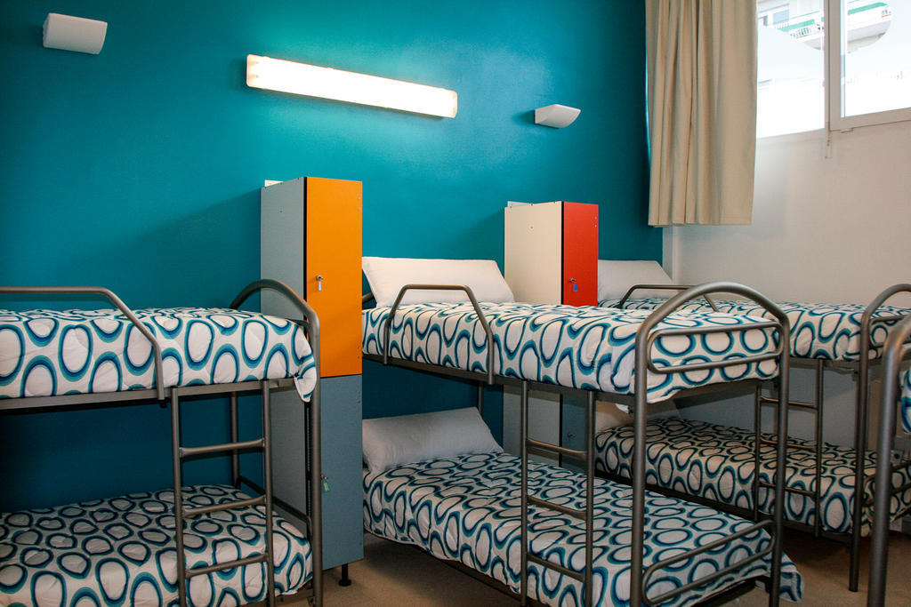 Mundaka Hostel & Sports Cafe Room photo